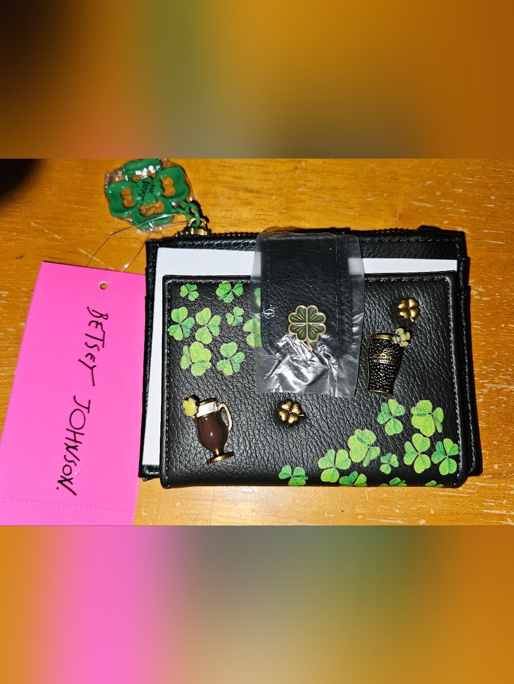 Betsey Johnson Blarney Bifold Wallet - Picture 2 of 6